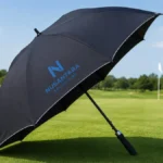 Payung golf premium custom logo perusahaan di lapangan golf
