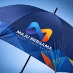 Payung custom dengan logo Maju Bersama untuk souvenir perusahaan